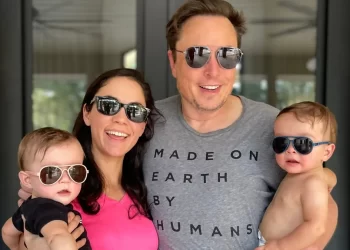 Elon Musk anunció Baby Grok: la inteligencia artificial para niños que ya despierta alarmas