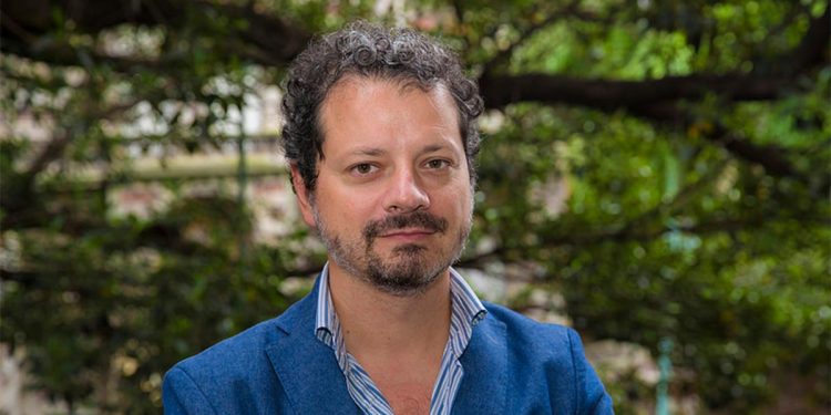 En una desprolija maniobra, el gobierno adelantó la salida de Gabriel Di Meglio del Museo Histórico Nacional