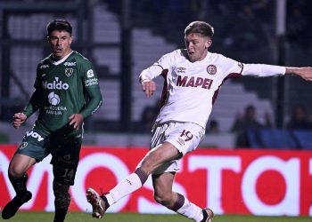 Histórico: por primera vez en la Argentina, explicaron el fallo del VAR en vivo