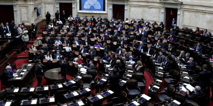 Los proyectos aprobados por el Senado ya ingresaron a la Cámara de Diputados