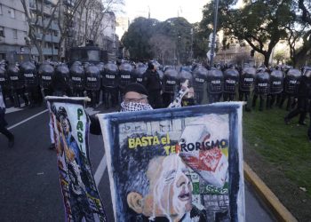 Marcha de los jubilados: la represión no se toma vacaciones de invierno