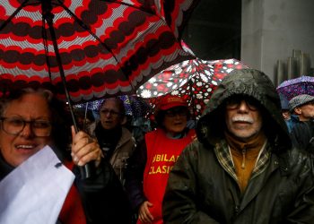 Marcha de los jubilados: miércoles de represión bajo la lluvia