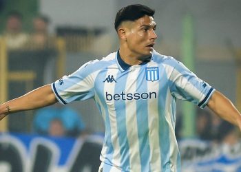 Maximiliano Salas prendió la mecha, justificó su salida de Racing y culpó a Diego Milito: “Me fui por dignidad”