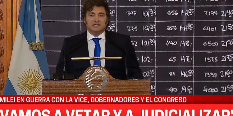 Milei, ante el reto de llegar a octubre sin apoyo de gobernadores