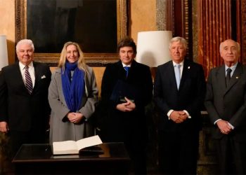 Milei echó más nafta al conflicto con los gobernadores y los calificó de «perversos»