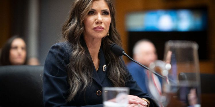 Milei recibirá a la funcionaria de Trump encargada de perseguir inmigrantes