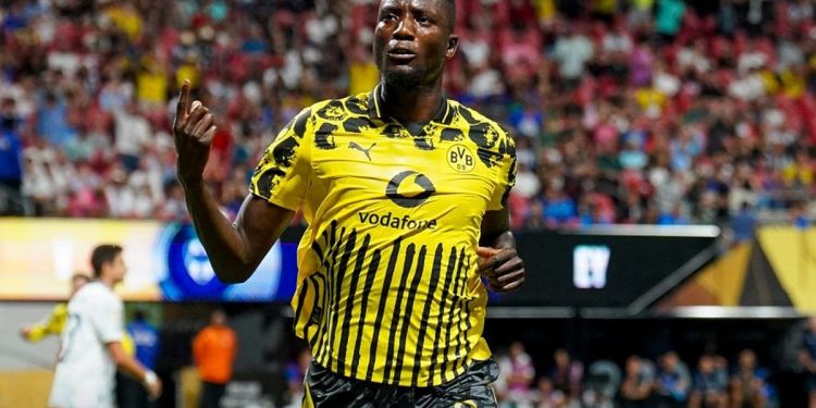 Mundial de Clubes: Borussia Dortmund lo cerró con angustia, pero está en cuartos de final