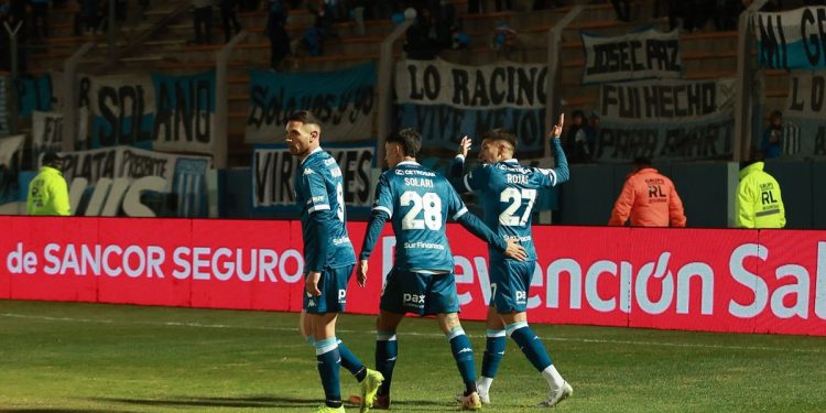Racing empezó un semestre lleno de objetivos con el pase de ronda en la Copa Argentina