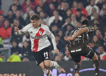 Sin brillo pero con contundencia, River superó a Platense en el arranque del Torneo Clausura