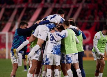Talleres venció a Independiente en Avellaneda y salió de la zona roja
