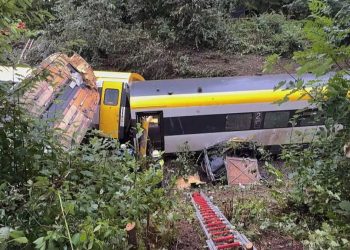 Un tren descarriló en el sur de Alemania: 3 muertos y varios heridos