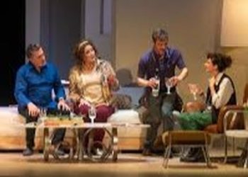 “Una navidad de mierda”: el fenómeno que agota localidades y es una aplanadora de carcajadas