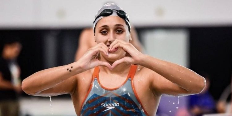 Agostina Hein hizo historia en natación: campeona mundial juvenil y récord