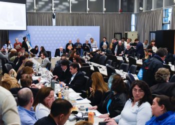 Avanzan los proyectos de los gobernadores para distribuir en las provincias los ATN y el impuesto a los combustibles