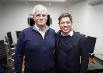 Axel Kicillof compartió un acto junto a Jorge Taiana en Ensenada: “Hay un ataque sin precedentes contra los trabajadores”