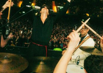 Bandalos Chinos se estrenó en el Movistar Arena con un abrazo de baile y clásicos con su público