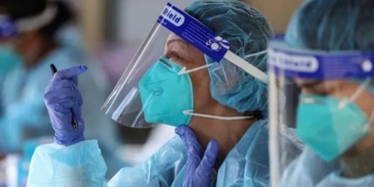 Brote de Gripe en Australia: expertos recomiendan vacunarse contra el Covid-19