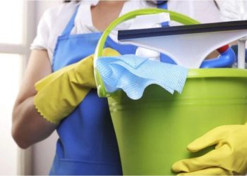 En la era Milei, las empleadas domésticas perdieron casi un 25% de poder adquisitivo