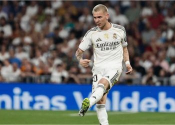 Franco Mastantuono tuvo su primer partido como titular en el Real Madrid en la victoria ante el Oviedo