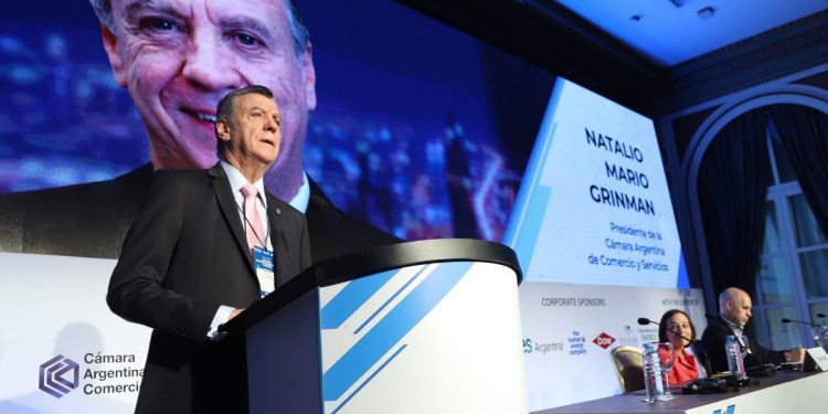 La Cámara de Comercio enfatizó su apoyo al Gobierno y destacó “cambios extraordinarios en términos macroeconómicos”