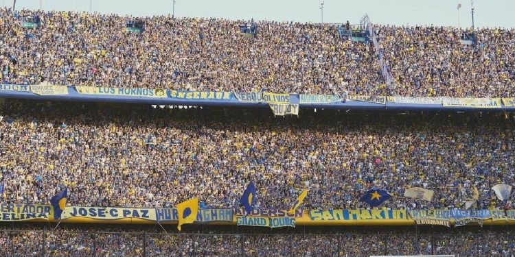 La crisis en Boca: el intenso reclamo de los hinchas en la Bombonera