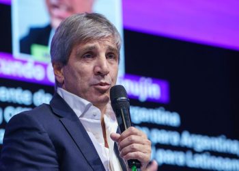 La Justicia ordenó a Luis Caputo informar sobre el acuerdo con el FMI