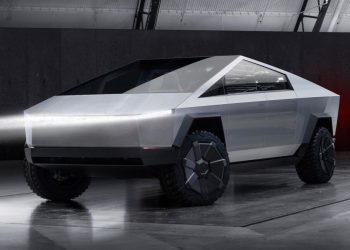 La pickup eléctrica de Elon Musk ya está en la Argentina: dos Cybertruck de Tesla circulan en el país