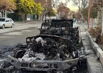 Misterio en Río Negro: prendieron fuego una millonaria camioneta de Marcos Rojo
