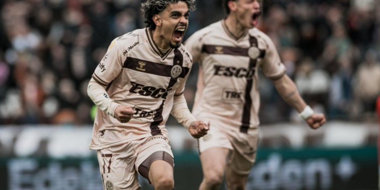 Platense le ganó a San Lorenzo en un partido lleno de polémicas y reclamos