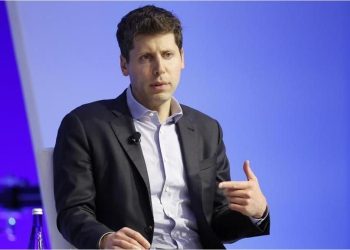 Sam Altman advierte a los mayores de 60: la Inteligencia Artificial cambiará para siempre el empleo