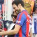 Santiago Korovsky visitó la cancha de San Lorenzo junto a Celeste Cid y fue homenajeado