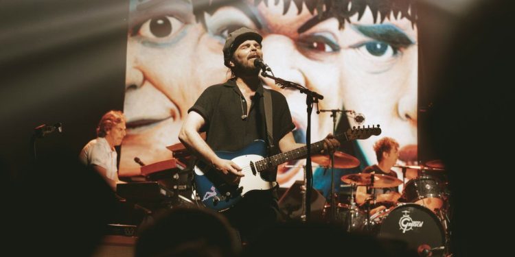 Supergrass tocó por primera vez en Argentina: crónica de una noche histórica