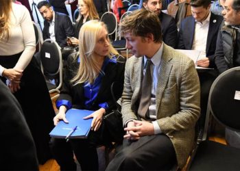 Zefico SA: la empresa que tiene a Santiago Caputo como único empleado y es investigada por lavado