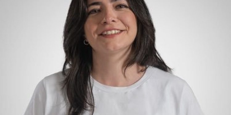 Julieta Campo cuestiona “Quién gobierna la Argentina, Milei o el FMI”