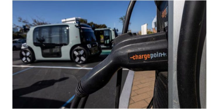 Amazon apuesta por Zoox, la empresa que debuta con robotaxis autónomos en Las Vegas