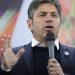 Axel Kicillof encabezó cierre de campaña: “Milei le puso una latita a nuestro país para venderlo como si fuera un auto usado”