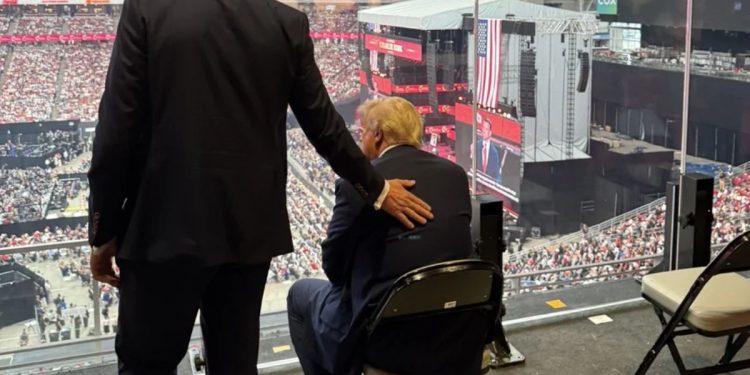 EEUU: Donald Trump participó del funeral de Charlie Kirk en Arizona ante miles de seguidores