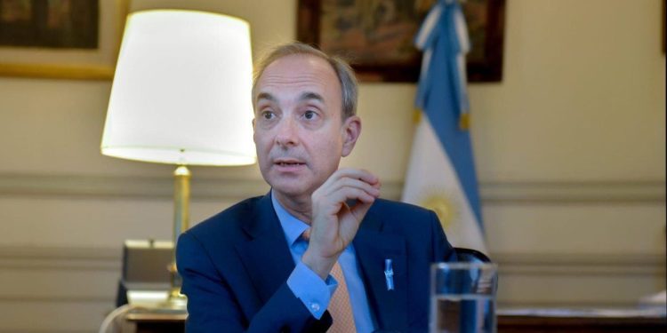 El secretario de Educación afirmó que el salario docente “evolucionó” y cuestionó los reclamos