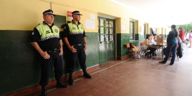 Elecciones 2025: el gobierno bonaerense pagará un viático a la policía