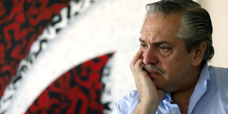 Fiscal pide revocar el procesamiento de Alberto Fernández en la causa Seguros