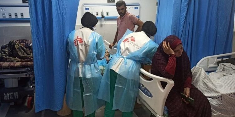 Gaza enfrenta crisis en bancos de sangre y laboratorios por falta de recursos