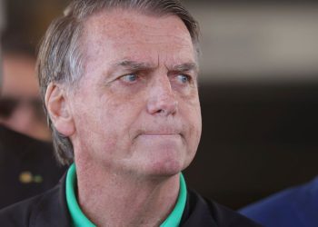 Jair Bolsonaro salió de su prisión domiciliaria para someterse a un procedimiento médico en Brasilia