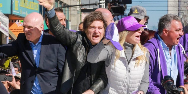 Javier Milei se enfoca en las elecciones: prepara recorridas y foto con los jefes de campaña provinciales