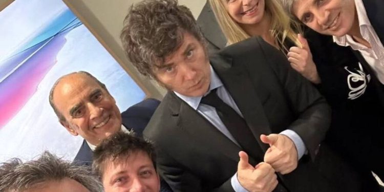 Javier Milei se pone al frente de la campaña y reflota mesa política
