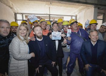 Kicillof cerró la campaña: «Las urnas repletas de votos de Fuerza Patria es lo único que puede frenar a Milei»