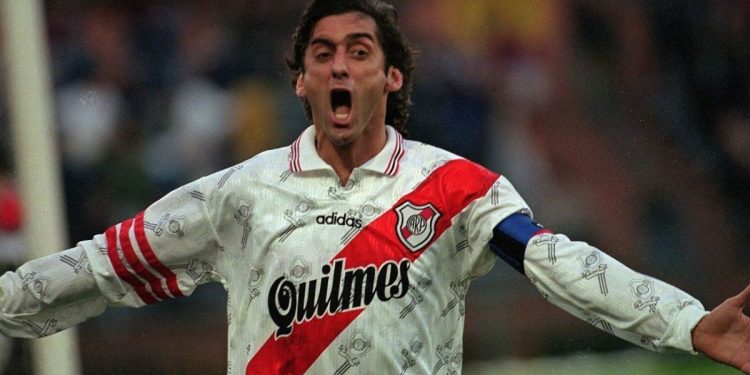 La vuelta del Príncipe del fútbol argentino: a 31 años del regreso de Enzo Francescoli a River