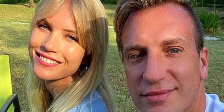 Maxi López y Daniela Christiansson revelaron el sexo de su bebé