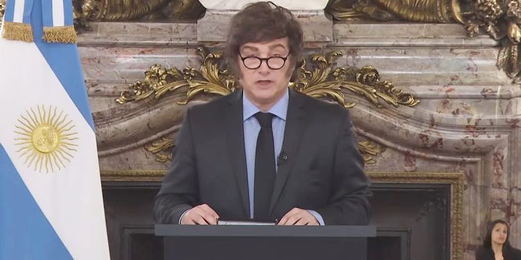 Milei: “El futuro de la Argentina depende que el pueblo y la política se comprometa con el equilibrio fiscal”