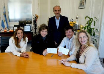 Milei, resistiendo con aguante: equilibrio para evitar que la interna y la economía le arruinen el viaje a EE UU