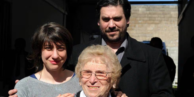 Murió a los 106 años Rosa Roisinblit, histórica referente de Abuelas de Plaza de Mayo